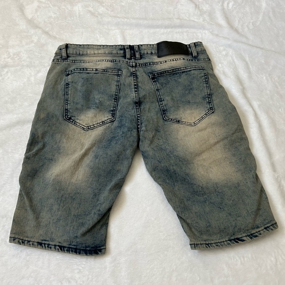 Rocawear Jean Shorts - Picture 8 of 9